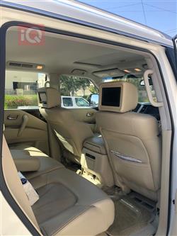 Infiniti QX56